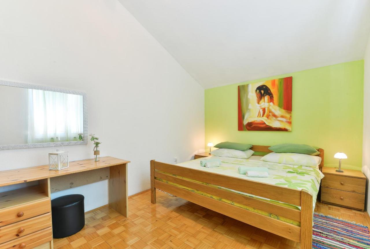 Family Friendly Apartments With A Swimming Pool Zadar - 18098 Экстерьер фото