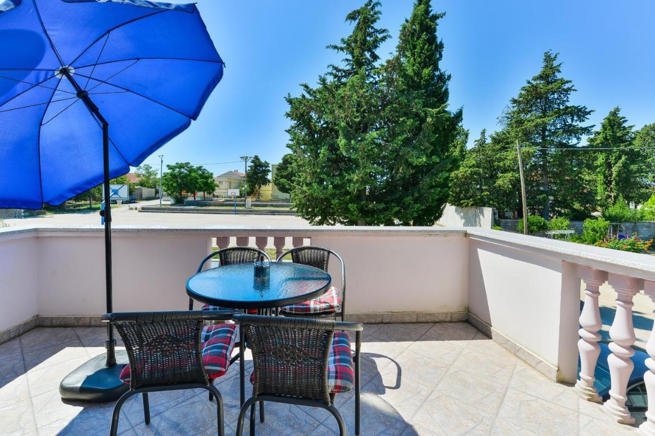Family Friendly Apartments With A Swimming Pool Zadar - 18098 Экстерьер фото