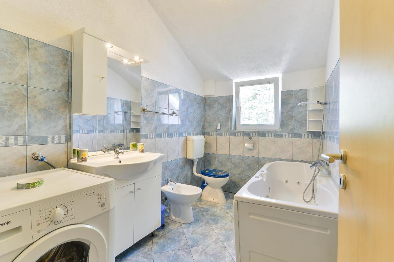 Family Friendly Apartments With A Swimming Pool Zadar - 18098 Экстерьер фото