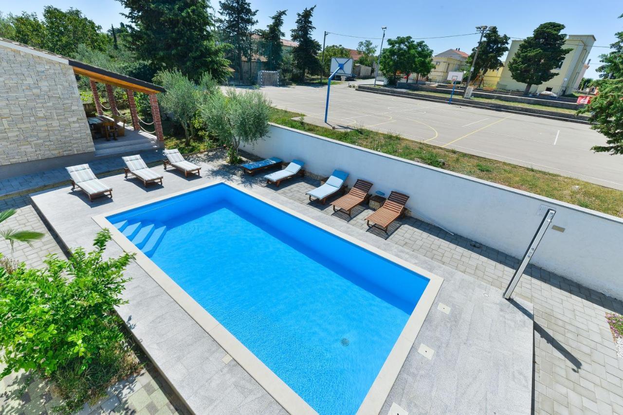 Family Friendly Apartments With A Swimming Pool Zadar - 18098 Экстерьер фото